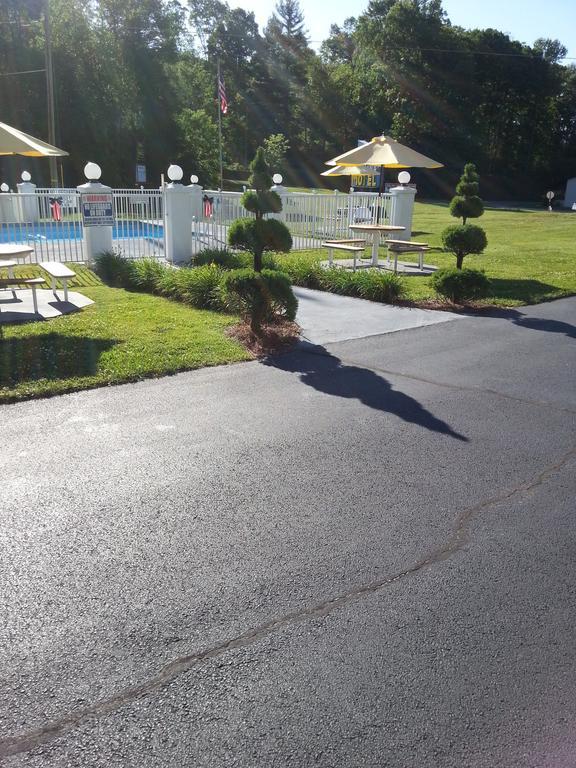 Carolina Motel Франклин Екстериор снимка