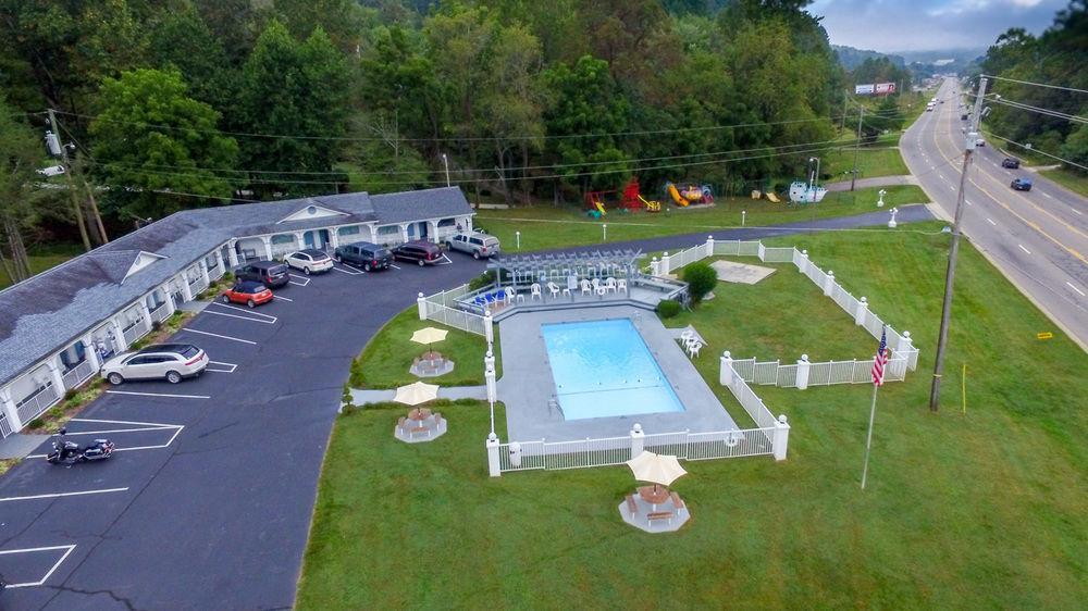 Carolina Motel Франклин Екстериор снимка